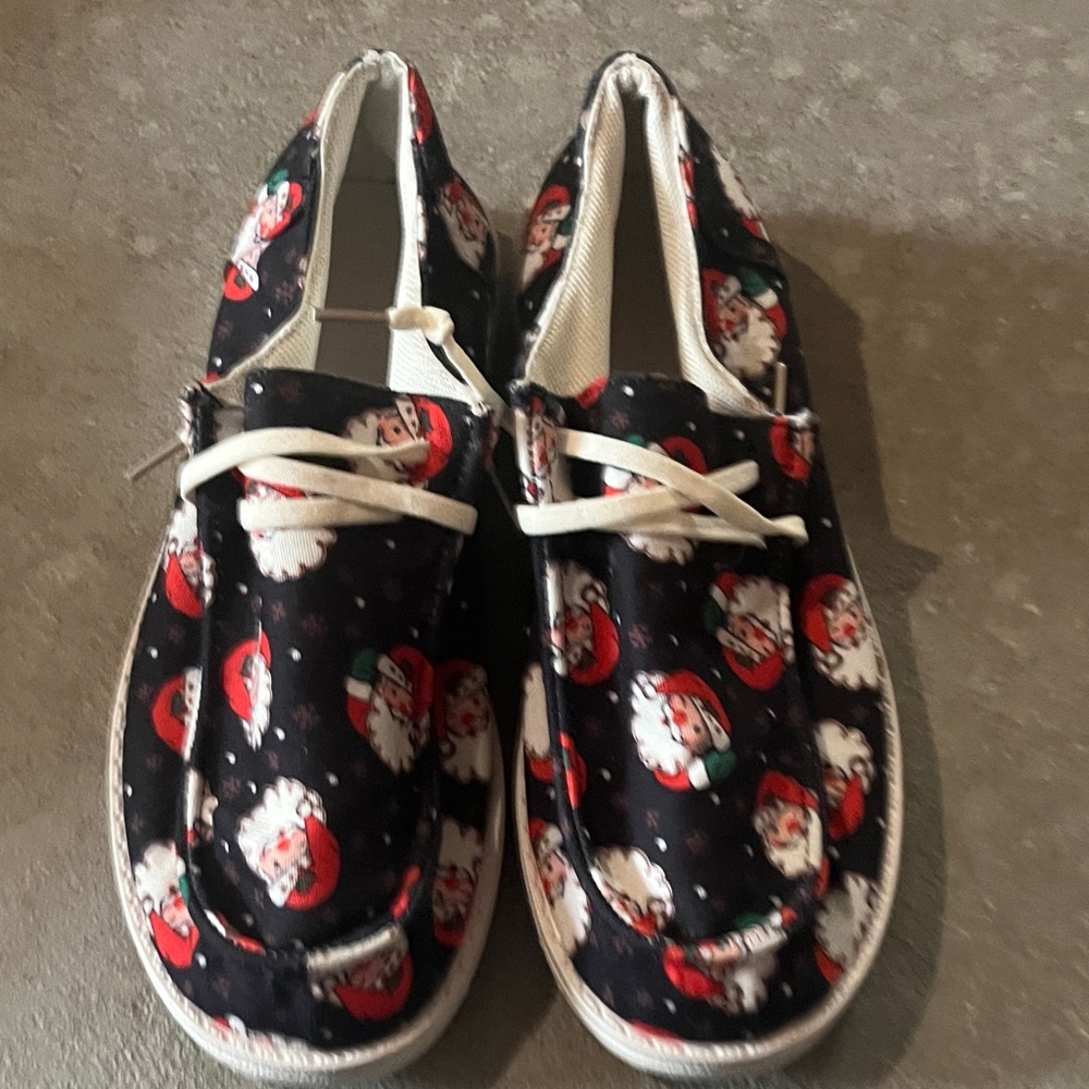 Black Santa Print Canvas Shoes